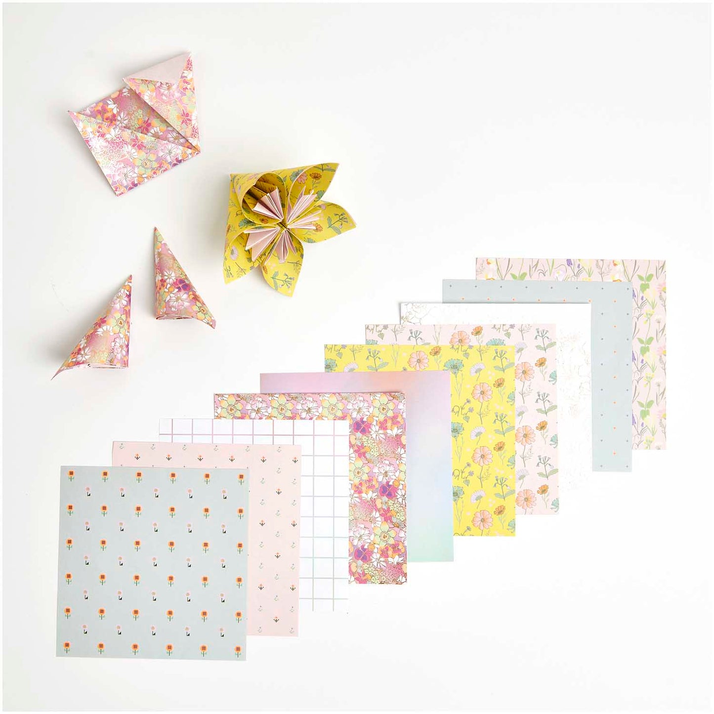 Origami paper, 50 pcs Rico Design - Futschikato Flowers