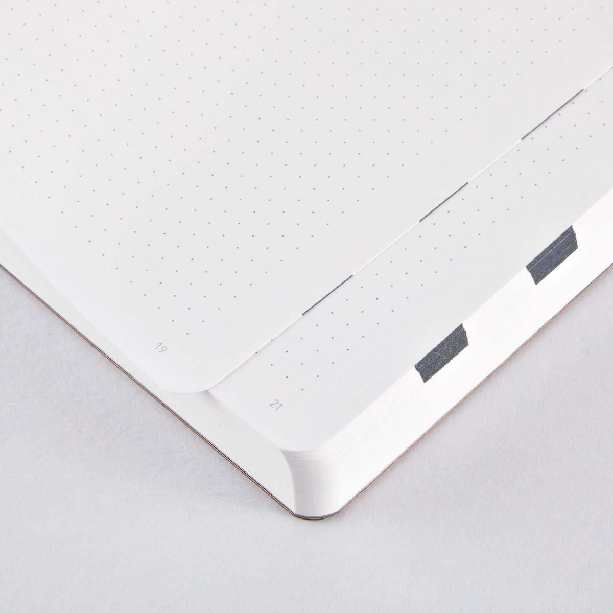 Nuuna Graphic L - Write Wrong